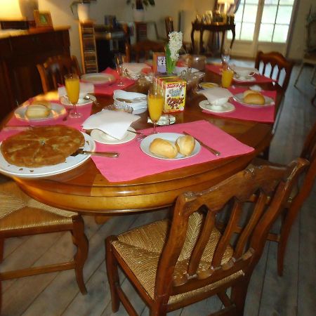 A La Cerisaie Bed and Breakfast Carignan-de-Bordeaux Eksteriør billede