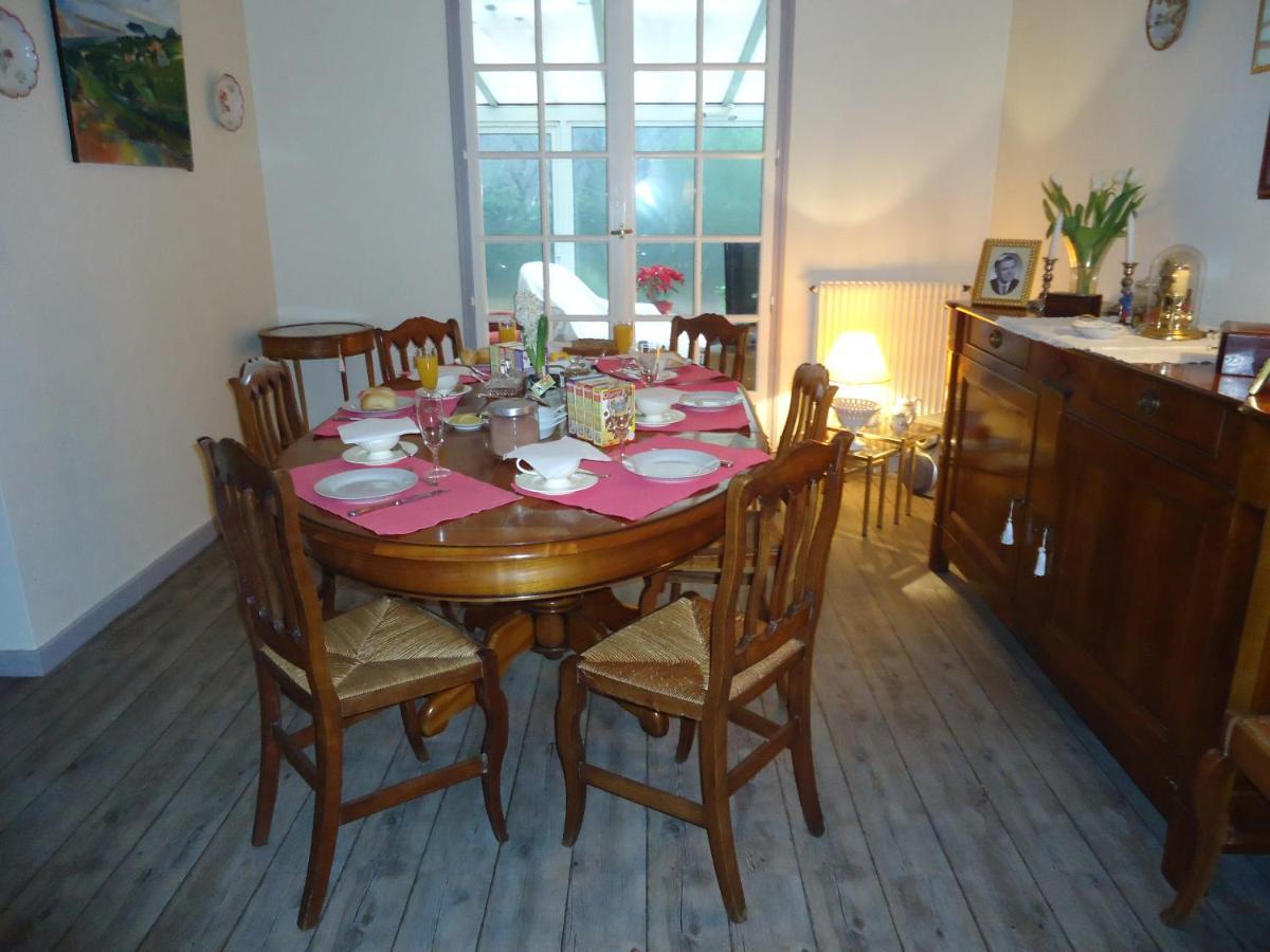A La Cerisaie Bed and Breakfast Carignan-de-Bordeaux Eksteriør billede