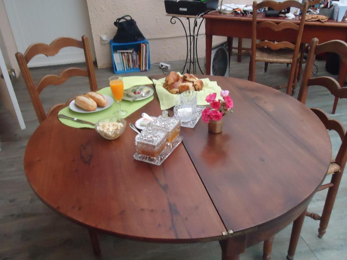 A La Cerisaie Bed and Breakfast Carignan-de-Bordeaux Eksteriør billede